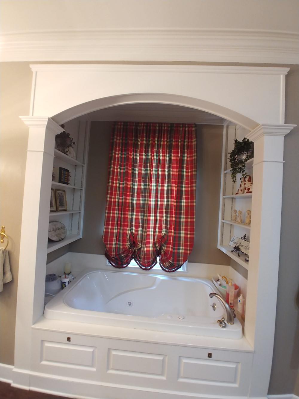 Master Bath Shutters Installation in Jacksonville, TX